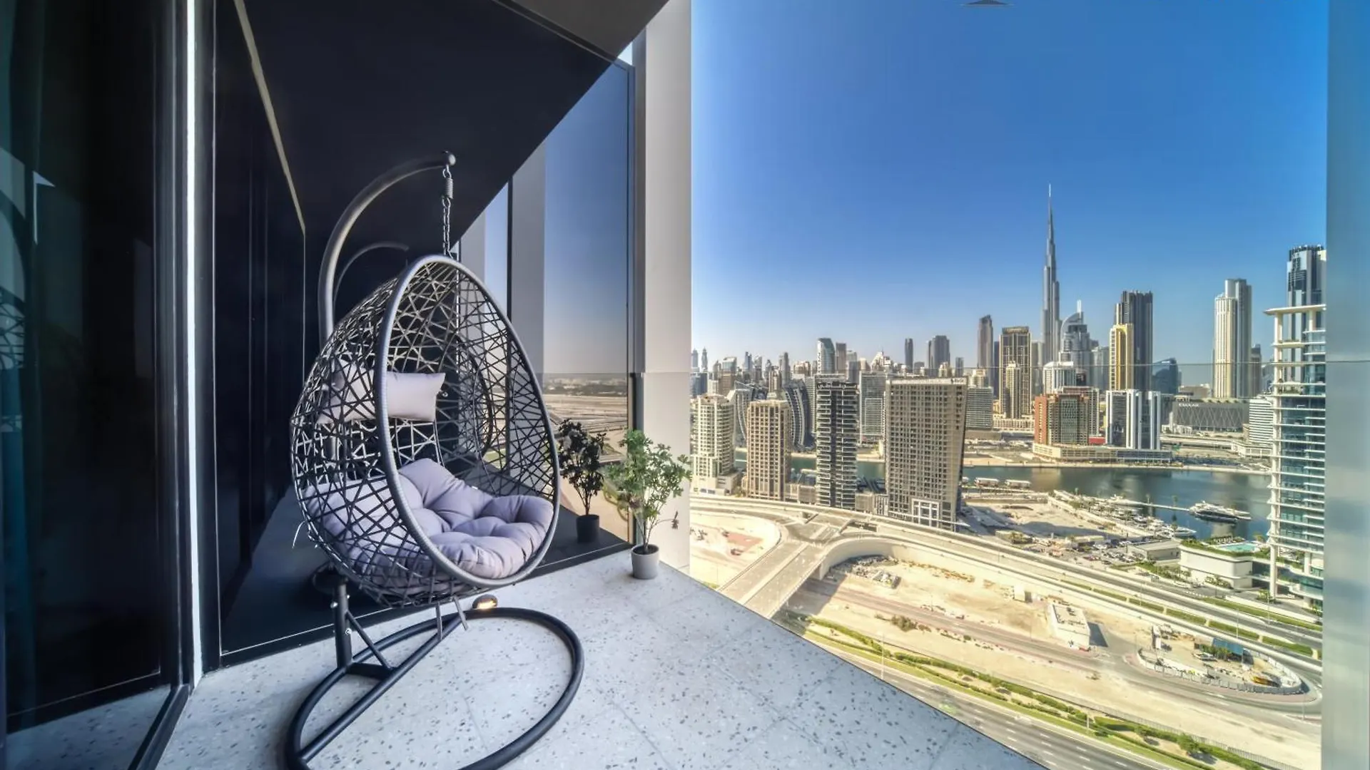 Upside Living, Burj Khalifa View, Business Bay - Mint Stay Dubai United Arab Emirates