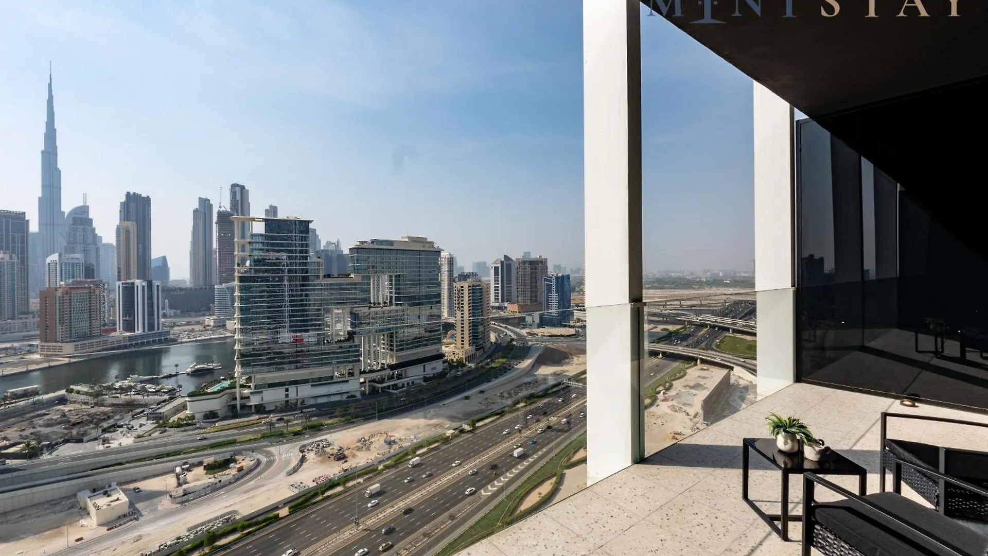 Upside Living, Burj Khalifa View, Business Bay - Mint Stay Dubai 0*,