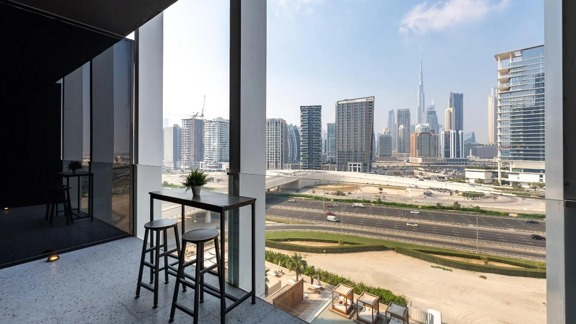 Upside Living, Burj Khalifa View, Business Bay - Mint Stay Dubai