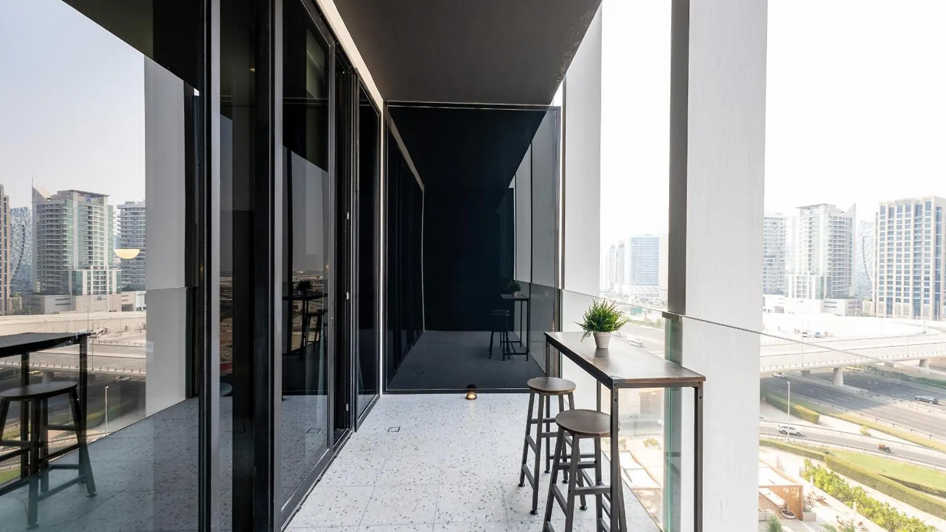 Apartment Upside Living, Burj Khalifa View, Business Bay - Mint Stay Dubai